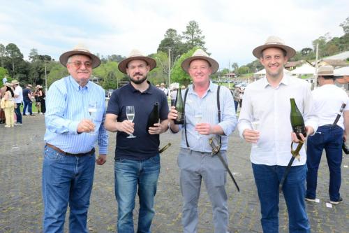 Sabrage-Coletivo-Fenachamp-04-10-2025-7